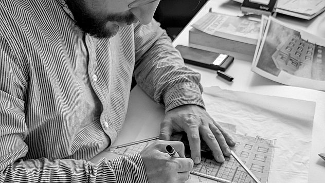 Planung mit Stift und Geodreieck